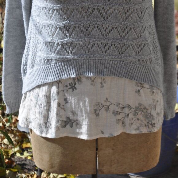2/$12 Apt 9 Gray Sweater BUNDLE ONLY - Picture 3 of 7